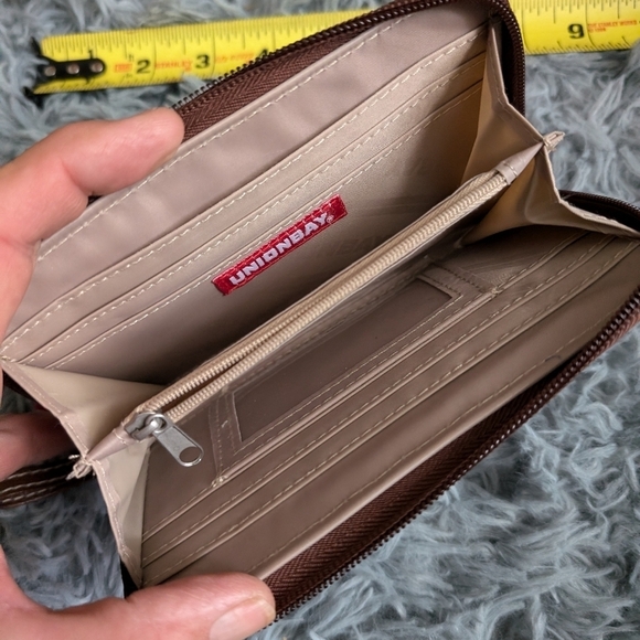 Union Bay wristlet pink flamingo GUC - Picture 9 of 10